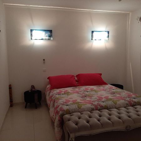 Les Collines D'Ugernum Bed & Breakfast Beaucaire  Eksteriør bilde